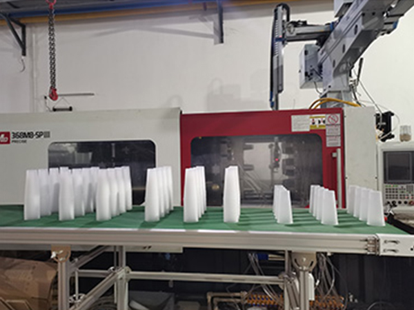 湖北塑料模(mó)具